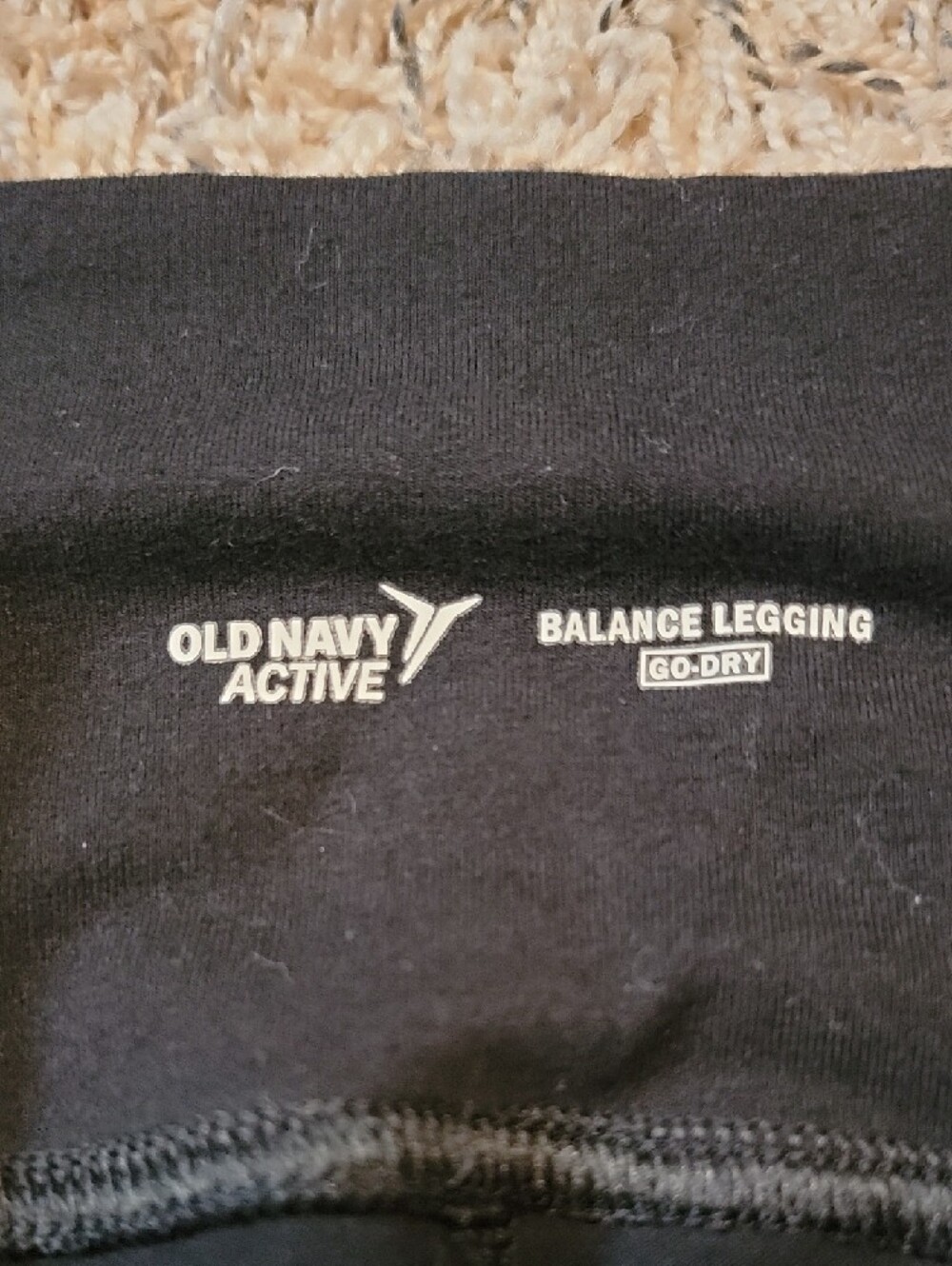 Old Navy Black Active Balance Leggings - GO-DRY Logo Capri - Picture 2 of 6
